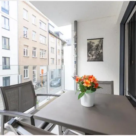 Luxe Met 2 Terrassen En 2 Slaapkamers En Gratis Fietsen * Ostende